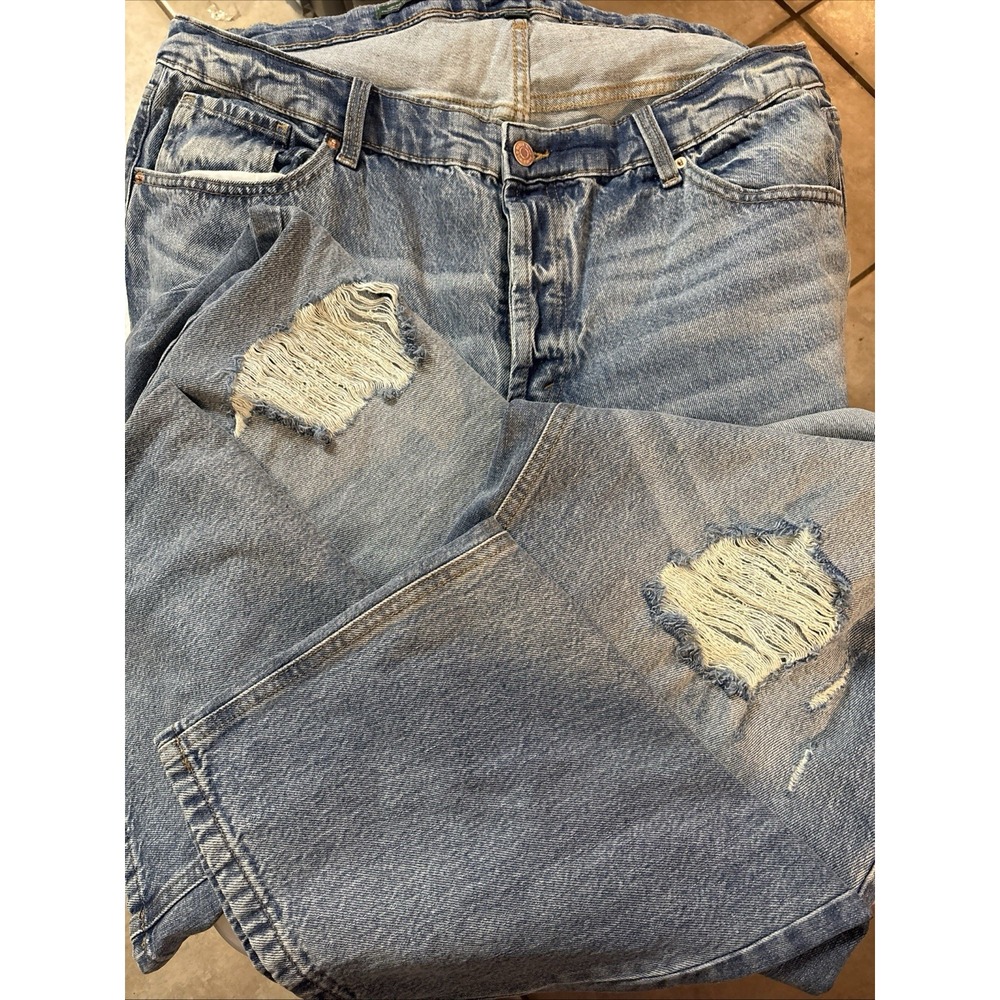 Wild Fable Women's High-Rise Curvy Straight Butterfly‎ Jeans Size 18 Distressed